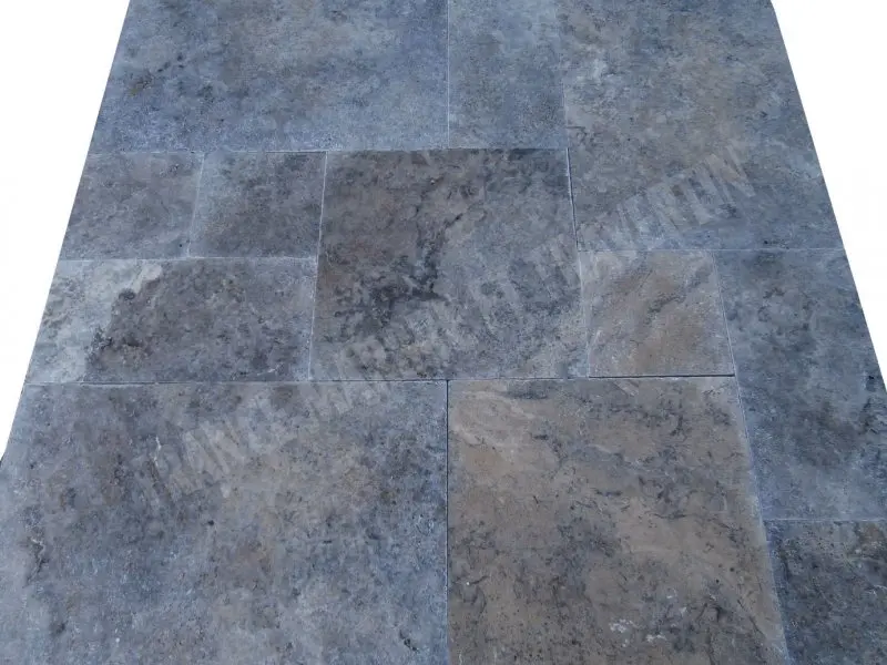 Travertin Gris Big Opus Romain 3 cm Antique 1'er Choix 65 € HT - m²- 02.webp