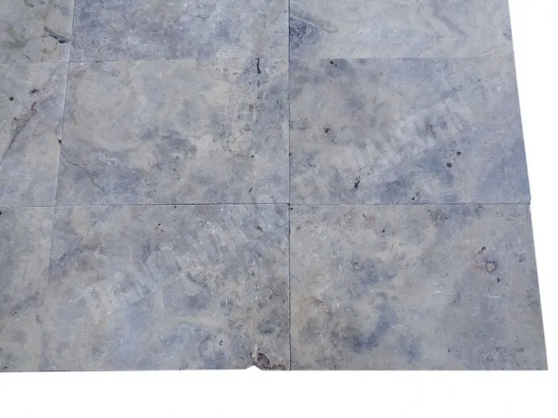 Travertin_Gris_Silver_406x61x2_cm_Antique_Rustique_40_C_HT_-_m_-_05.webp