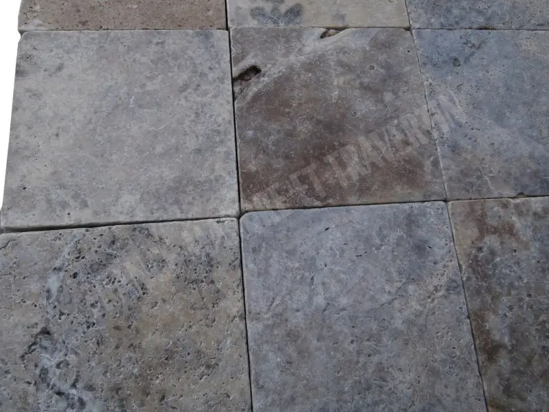 Travertin Gris Silver 20,3x20,3x1,2 cm Antique Rustique 30 € HT - m² - 02.webp