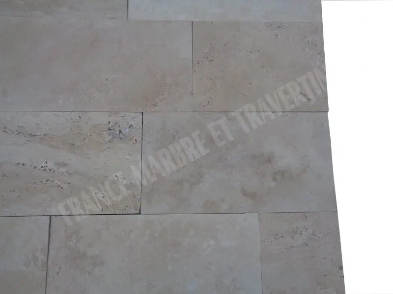 Travertin_Classique_Clair_305_cm_Bande_Libre_Rustique_Bross_27_C_HT_-_m_-_02.webp