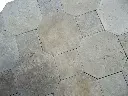 Travertin Classique  Hexagone 30,5x30,5x1 cm Antique 1'er Choix  75 € HT - m² - 04.webp