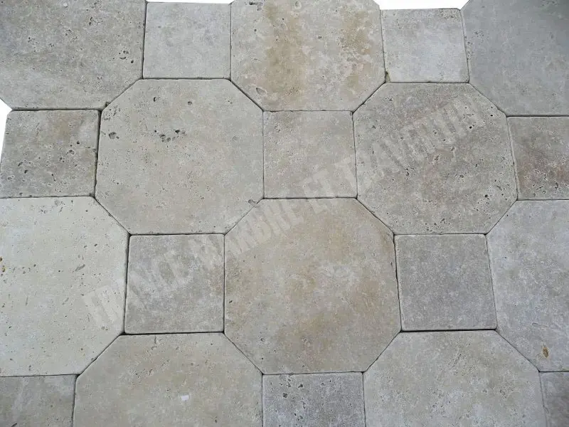 Travertin Classique  Hexagone 30,5x30,5x1 cm Antique 1'er Choix  75 € HT - m² - 01.webp