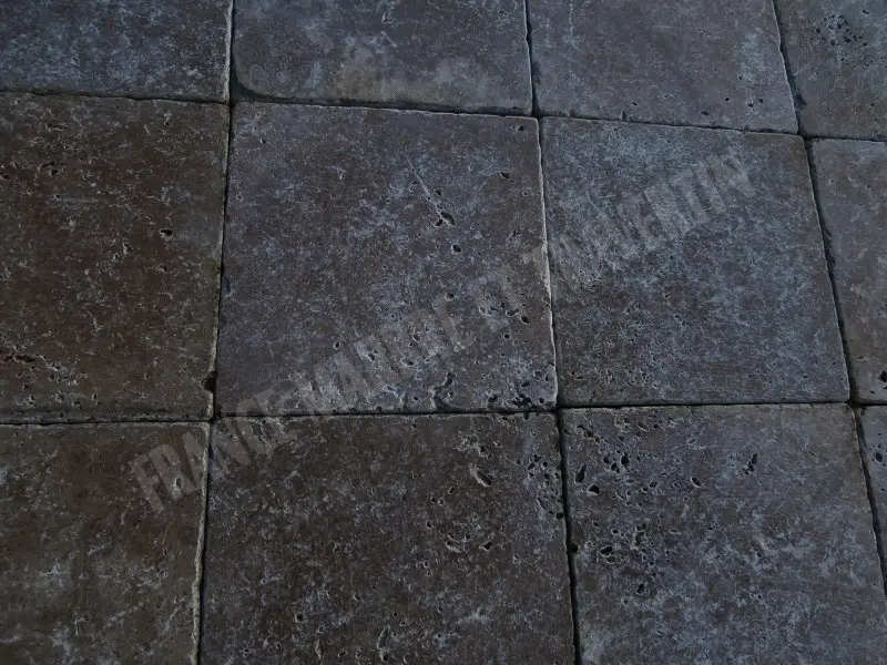 Travertin Noce Marron 20,3x20,3x3 cm Antique 1'er Choix 49 € HT - m² - 02.webp