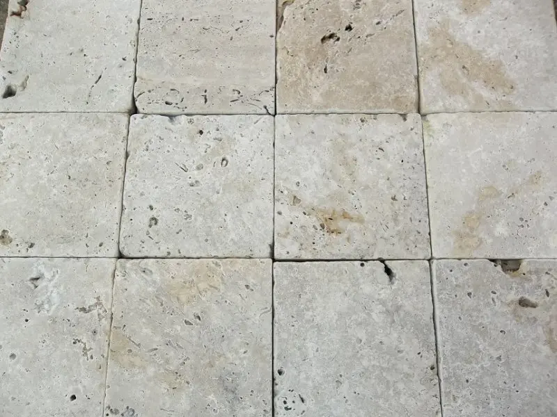 Travertin Classique 20,3x20,3x3 cm Rustique Pave Antique 30 € HT - m² - 03.webp