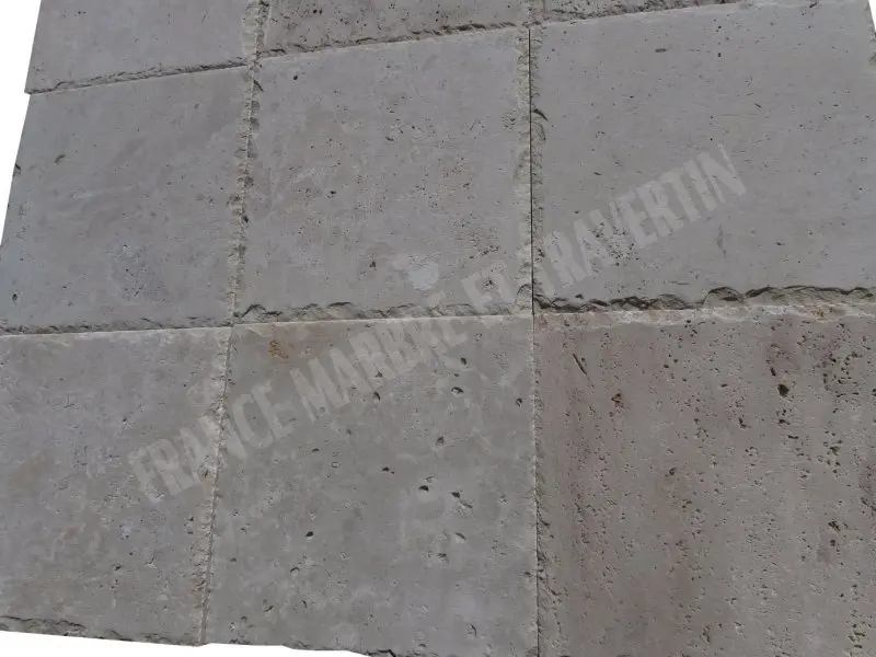 Travertin Classique Clair Brossé 30x30x1,5cm Bords Eclaté 1er choix 45 € HT - m² - 04.webp