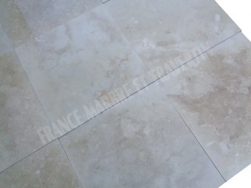 Travertin_Classique_Clair_305x305x1_cm_Adoucie_1er_choix_32_C_HT_-_m_-_06.webp
