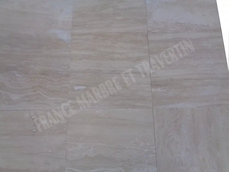 Travertin_Classique_Vein_406x406x12_cm_1er_Choix_Polie_42_C_HT_-_m_-_02.webp