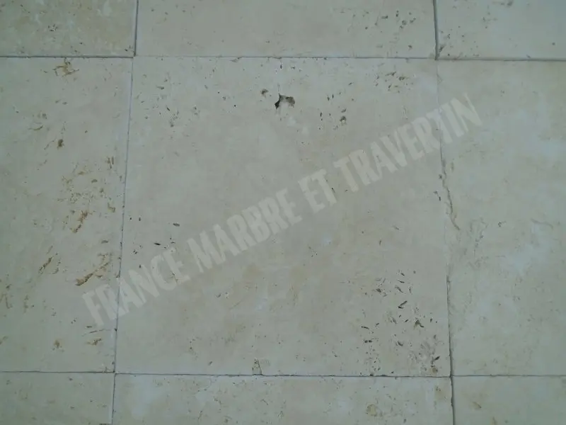 Travertin_Classique_Clair_406x40x6x3_cm_Antique_Rustique_37_C_HT_-_m_-_3.webp