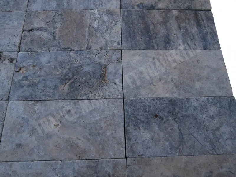 Travertin Gris Silver 20,3 x 40,6 x 1,2 cm Antique Rustique 35 € HT - m² - 02.webp