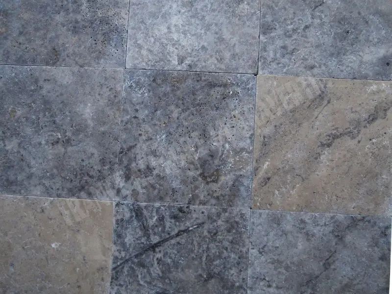 Travertin Gris Silver 50 x 50 x 2 cm Antique 1'er Choix 52 € HT - m² - 04.webp