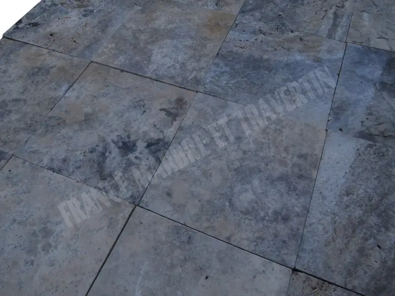 Travertin Gris Silver 50 x 50 x 3 cm Antique 1'er Choix 55 € HT - m² - 04.webp