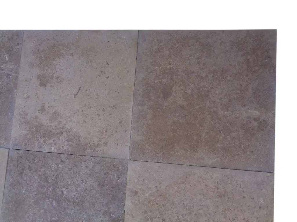Travertin Noce 61x61x1,5 cm Adouci 1'er Choix 55 € HT - m² - 01.webp