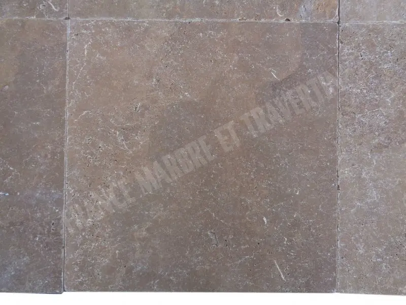 Travertin_Noce_Marron_60x60x2_cm_1er_choix_Antique_60_C_HT_-_m_-_03.webp