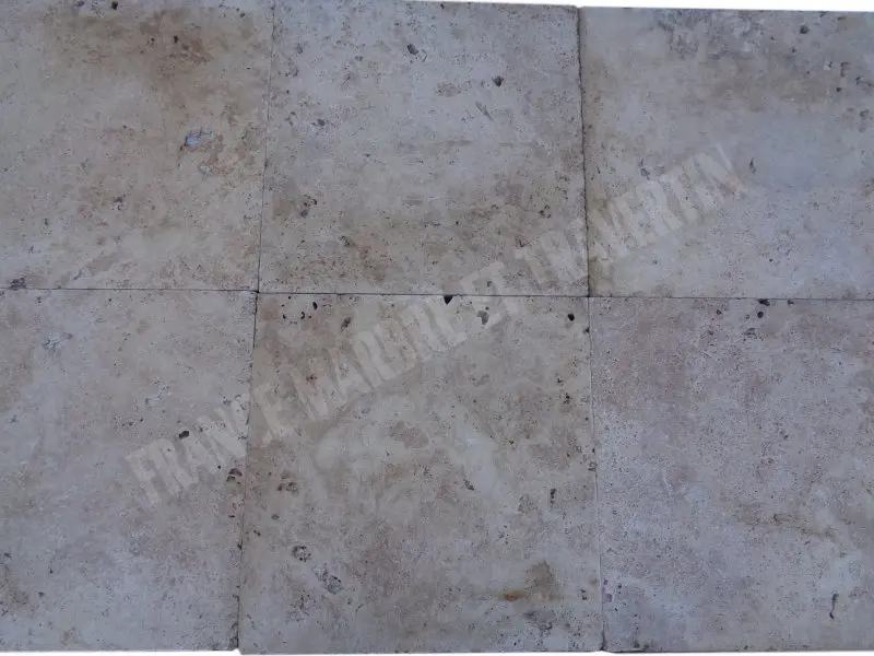 Travertin_Classique_61x61x3_cm_Antique_Rustique_42_C_HT_-_m_-_02.webp