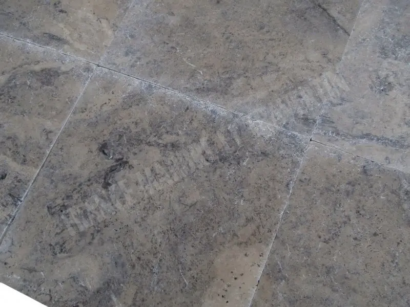 Travertin Gris Silver 61x61x3 cm Antique 1'er Choix 65 € HT - m²- 03.webp