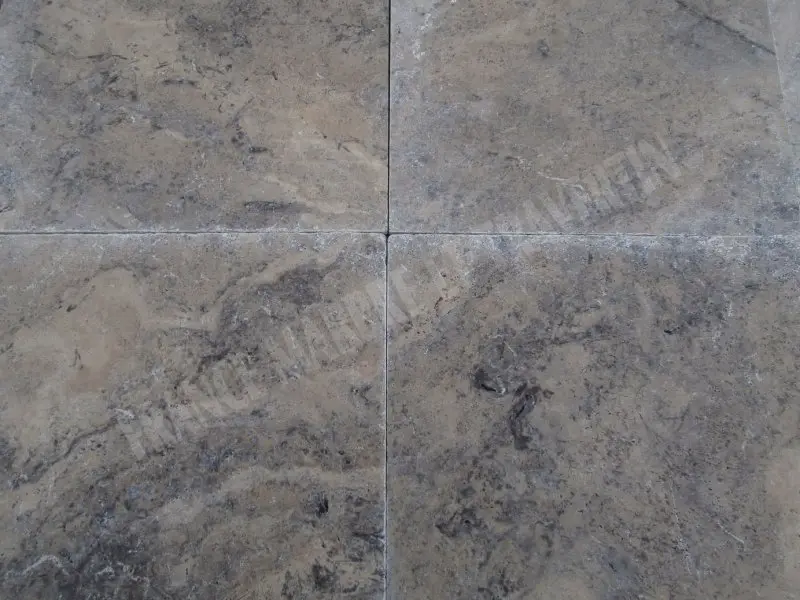 Travertin Gris Silver 61x61x3 cm Antique 1'er Choix 65 € HT - m²- 02.webp
