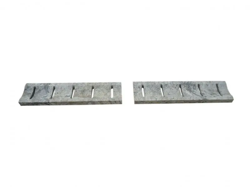 Travertin_Silver_Grille_Caniveaux_125x50x3_cm_Adouci_35_C_HT_-_Pice_-_01.webp