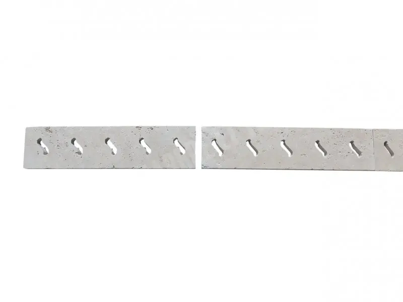 Travertin Classique Beige Grille Antique 50x12,5x2 cm Serpent 16 € HT - pièce - 01.webp