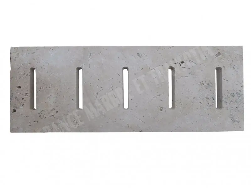 Travertin Classique Grille Antique 1er choix Rainure 19x50x2cm 19 € HT - Pièce.webp