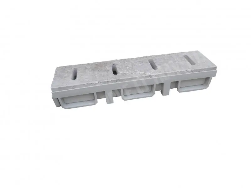 Travertin Classique Grille Rainure 50x12,5x3 cm + P.V.C Caniveau 24 € HT - Lot- 01.webp