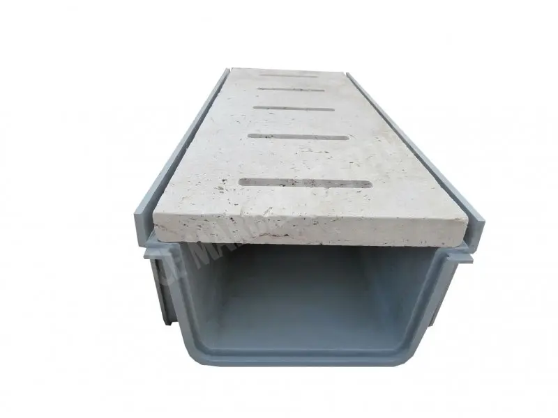 Travertin Classique Grille Rainure Antique 19x50x2cm + P.V.C. Caniveau 28 € HT - Lot - 03.webp