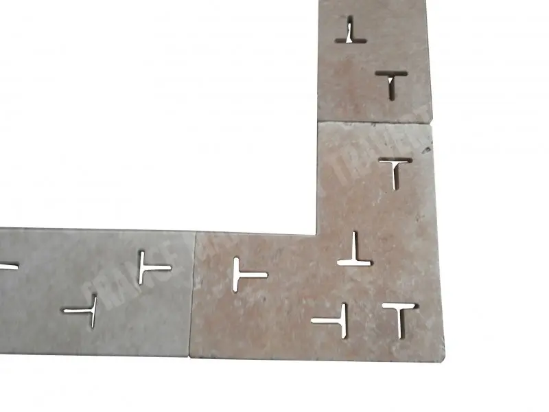 Travertin Classique Grille Angle Antique Grande T 50x50x3 cm 65 € HT - piece - 03.webp