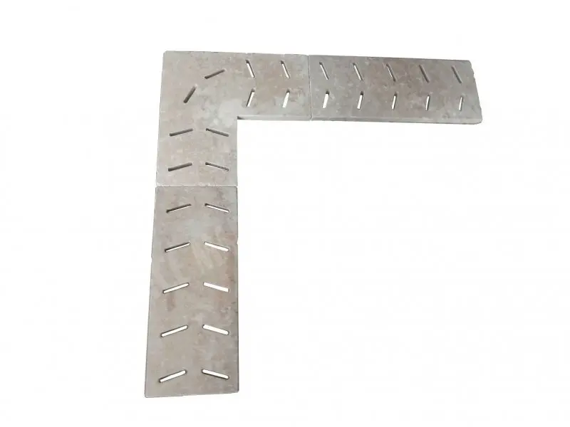 Travertin Classique Grille Angle Antique Fleche 50x50x3 cm 65 € HT - piece - 04.webp