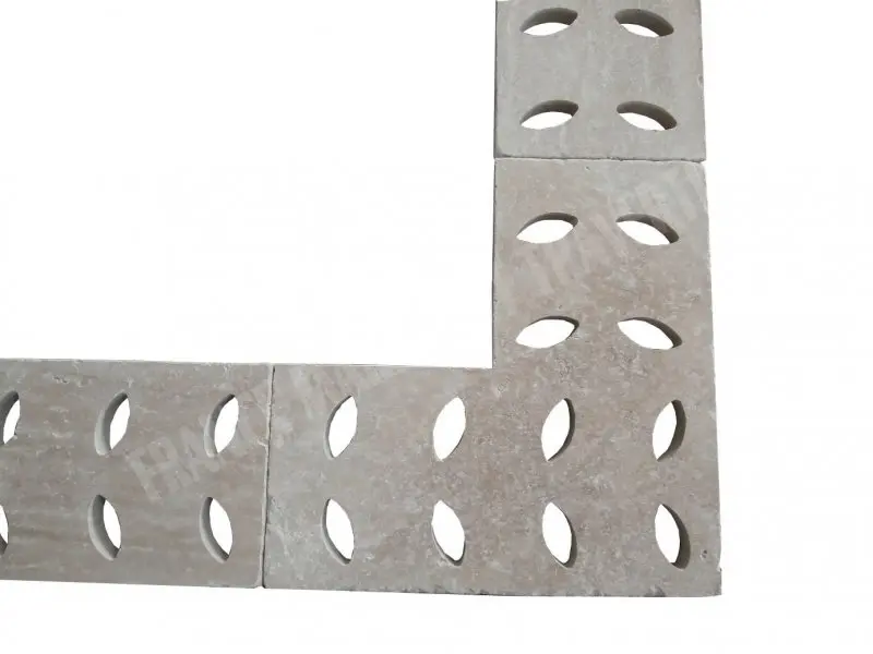 Travertin Classique Grille Angle Antique Grande Oeil 50x50x3 cm 65 € HT - piece - 01.webp