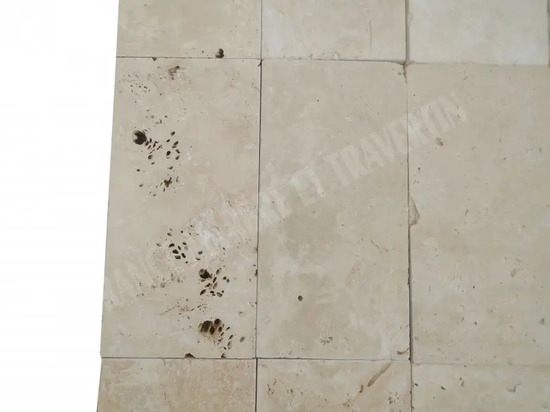 Travertin_Classique_Clair_Pave_15x30x3_cm_Rustique_37_C_HT_-_m_-_3.webp