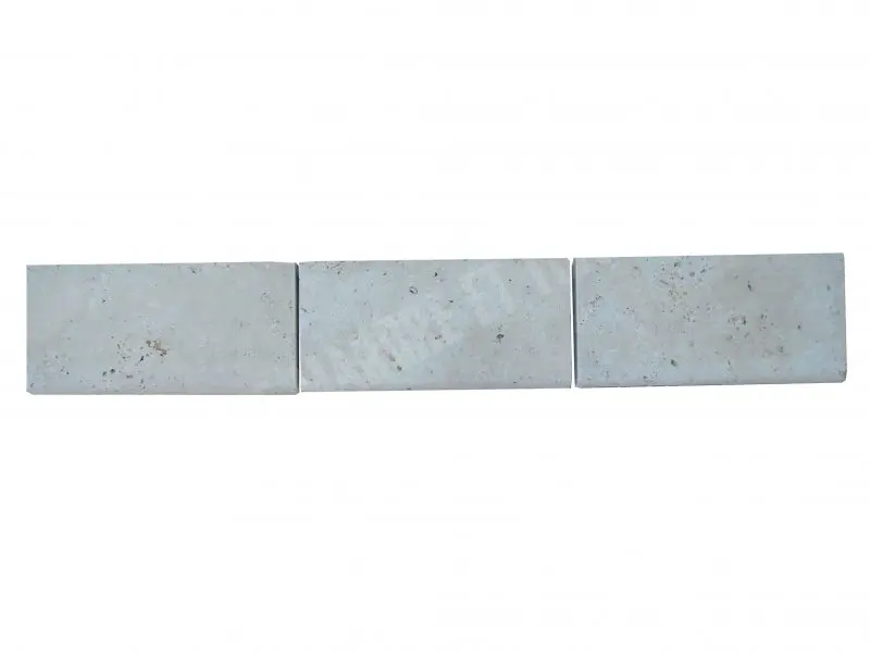 Travertin_Classique_Margelle_305x15x3cm_Antique_1er_Choix_5_C_HT_-_Pice_-_2.webp