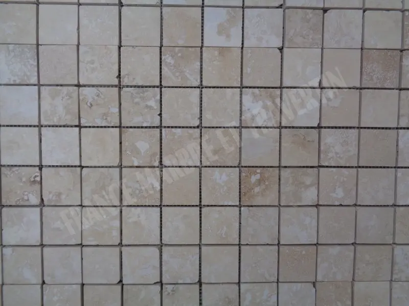 Travertin_Classique_Mosaique_Adoucie_48x48_cm_Rustique_5_C_HT_-_plaque-05.webp