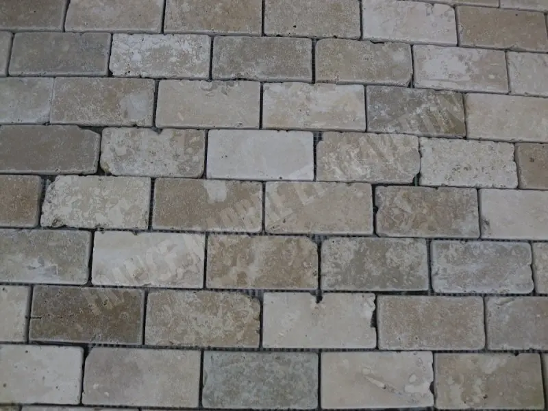 Travertin Classique 4,8x10 cm Mosaique Rustique 5 € HT - plaque - 04.webp