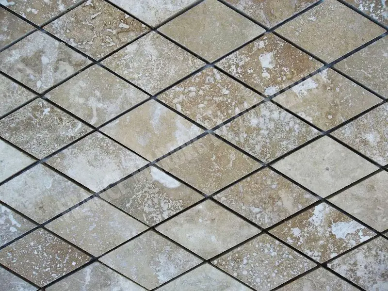 Travertin Classique Losange Mosaique Adouci Rustique 6 € HT - plaque - 03.webp