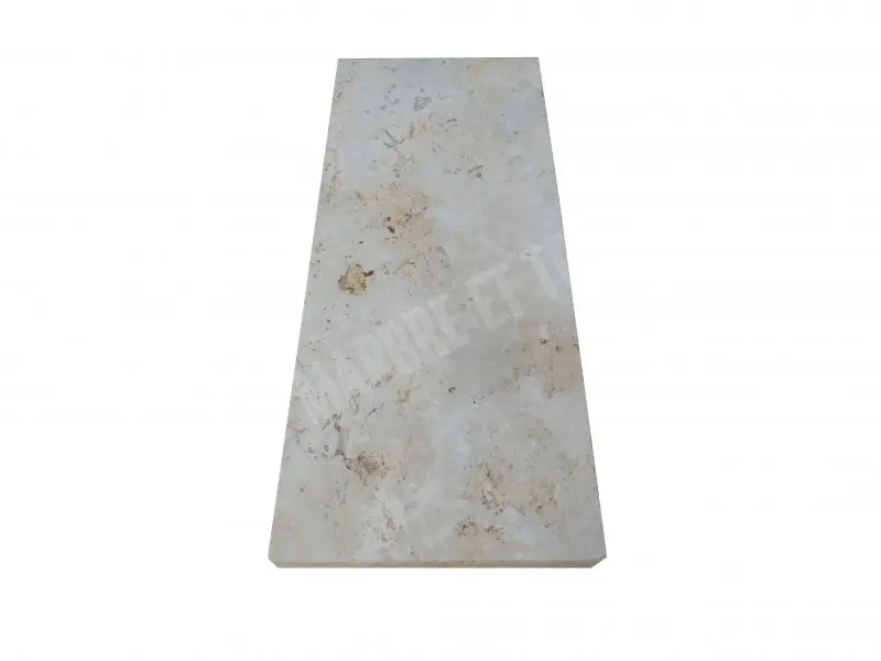 Travertin_Classique_Margelle_25x61x3_cm_Droit_Rustique_8_E_HT_-_piyce_-_2.webp