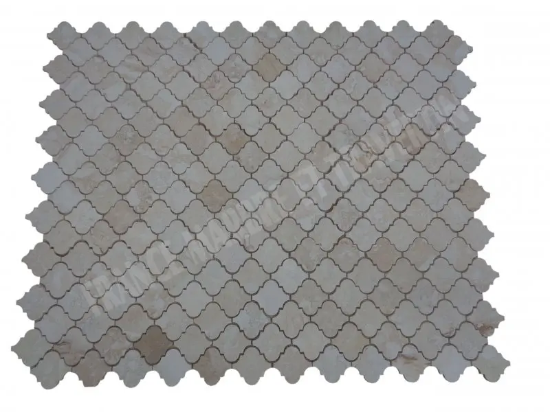 Travertin_Classique_Clair_Arabesque_Mosaique_Lanterne_Adouci_Rustique_12_C_HT_-_plaque_-_02.webp