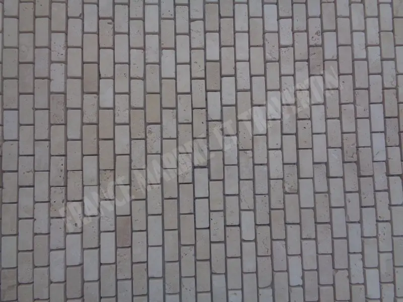 Travertin_Classique_Clair_Mosaique_1,5x2,3 cm_Antique_1er_choix_9_C_HT_-_plaque_-_04.webp