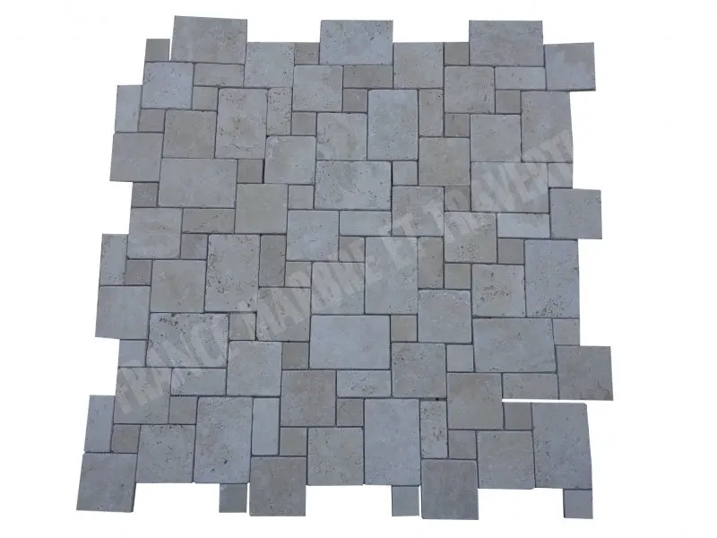 Travertin_Classique_Clair_Big_Opus_Romain_Mosaique_1er_Choix_8_C_HT_-_plaque.webp