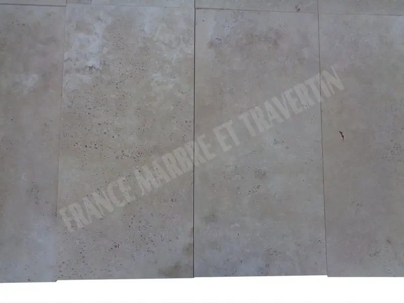 Travertin_Classique_Clair_305x61x12_cm_Rustique_Bross_25_C_HT_-_m_-_02.webp