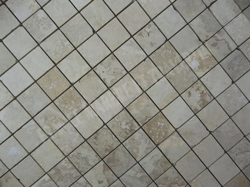 Travertin Ivoire Mosaique 4,8x4,8 cm Adoucie Rustique 7 € HT - plaque - 04.webp
