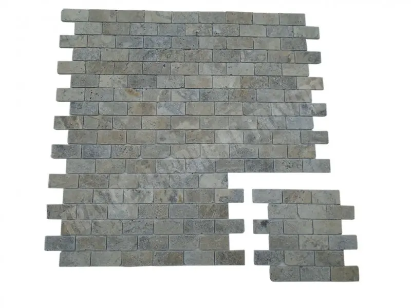 Travertin_Gris_Silver_Mosaique_48x10_cm_Antique_Rustique_7_C_HT_-_plaque_-_01.webp