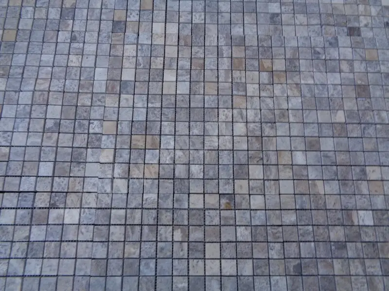 Travertin Gris Silver Mosaique 2,3x2,3 cm Adoucie 1'er Choix  8 € HT - plaque - 02.webp