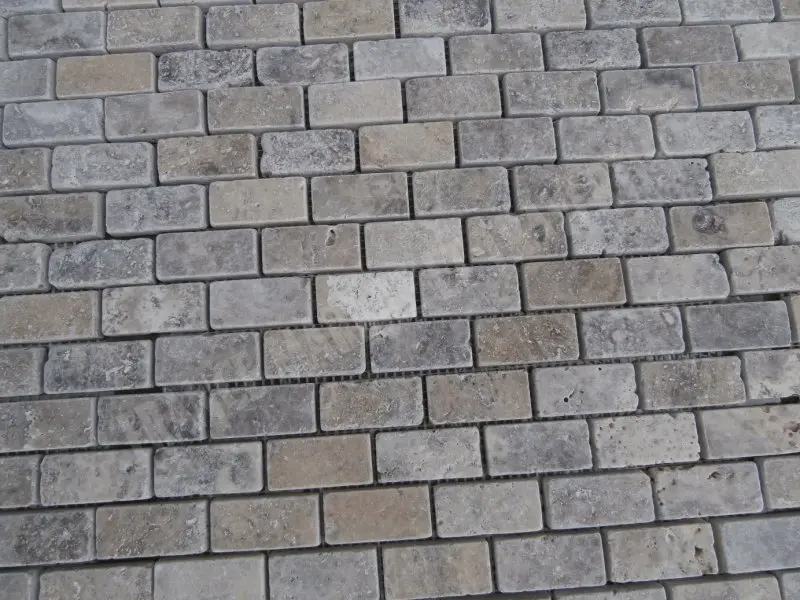 Travertin Gris Silver Mosaique 2,3 x 4,8 cm Antique Rustique 7 € HT - plaque - 03.webp