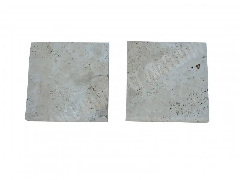 Travertin_Classique_Margelle_305x305x5_cm_Arrondi_Antique_1er_Choix_10_C_HT__-_2.webp