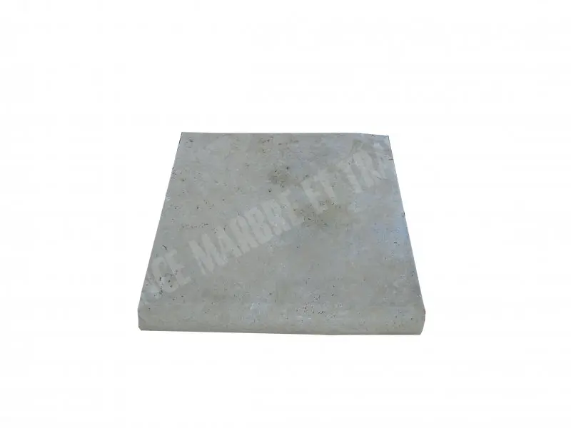 Travertin_Classique_Margelle_305x305x5_cm_Arrondi_Antique_1er_Choix_10_C_HT__-_1.webp