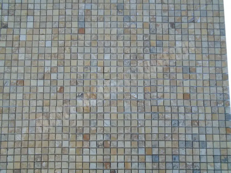 Travertin_Jaune_Mosaque_Scabas_2.3x2.3_cm_Adouci_Rustique_7_C_HT_-_Plaque_-_03.webp