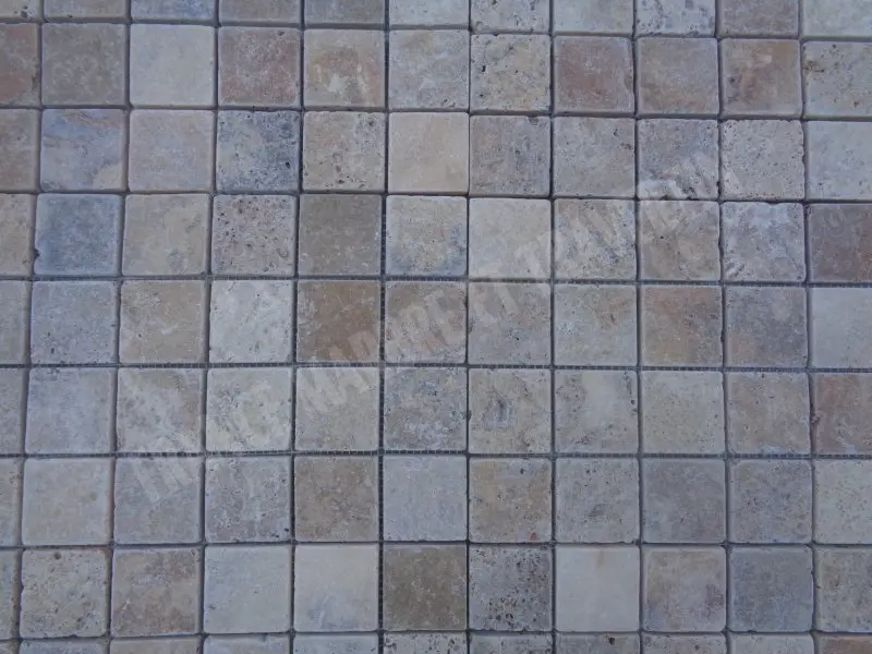 Travertin_Scabos_48x48_cm_Mosaique_Antique_1er_Choix_8_C_HT_-_plaque_-_04.webp