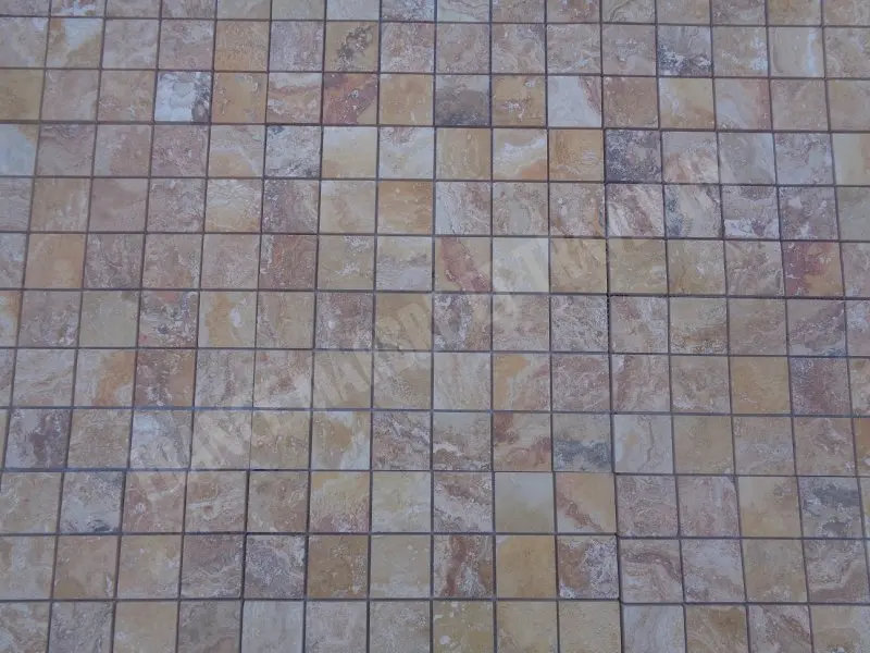 Travertin_Jaune_Valencia_Mosaique_48x48_cm_Poli_1er_Choix_8_C_HT_-_plaque_-_03.webp