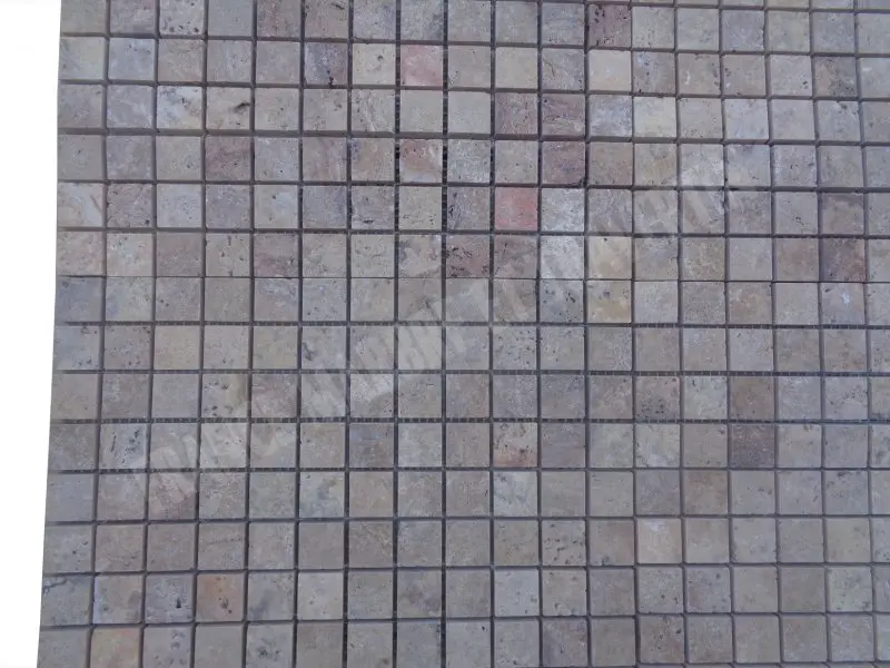 Travertin_Scabas_Mosaique_23x23_cm_Adouci_1er_Choix_8_C_HT_-_plaque_-_02.webp
