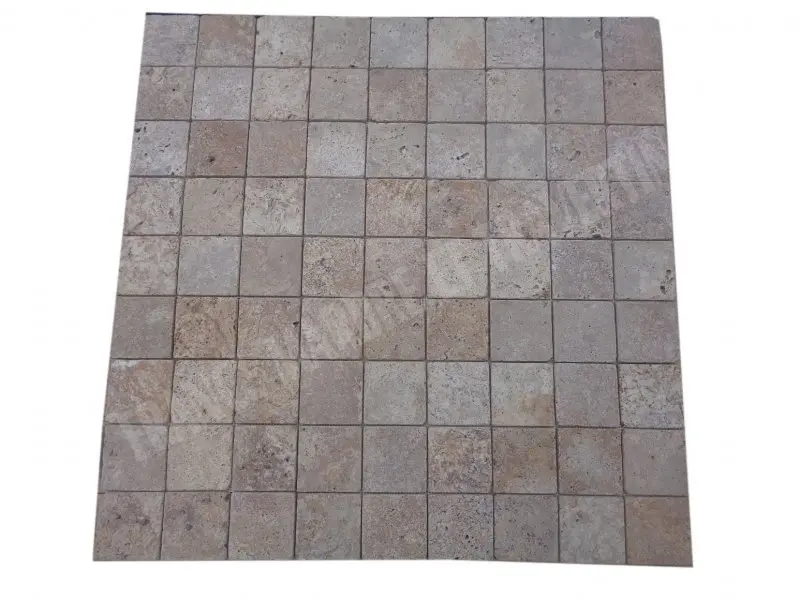 Travertin_Jaune_10x10x1_cm_sur_Filet_Mosaique_1er_Choix_Antique_4_C_HT_-_plaque_1.webp