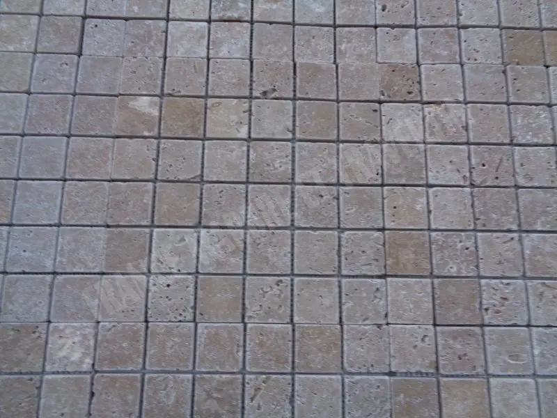 Travertin Noce Mosaique 4,8x4,8 cm Rustique Antique 5€HT-plaque- 04.webp